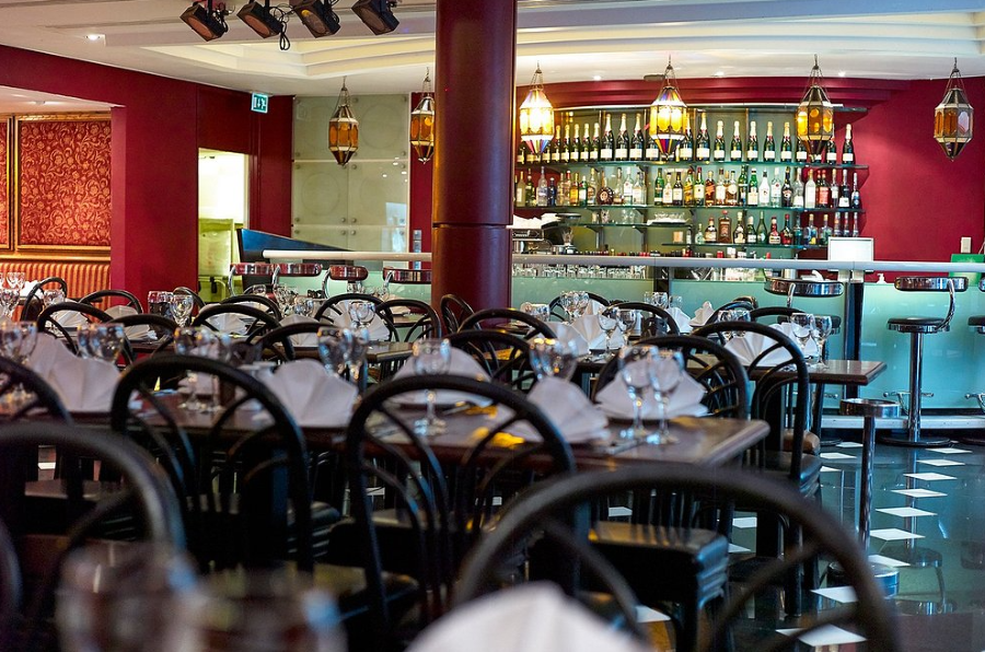 Elegant Interiors at Maroush - Enjoy elegant timeless lebanese dining in London